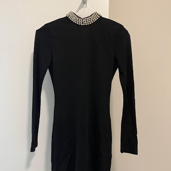 Alice + Olivia | Inka Embellished Long Sleeve Dress - Picture 3 of 4